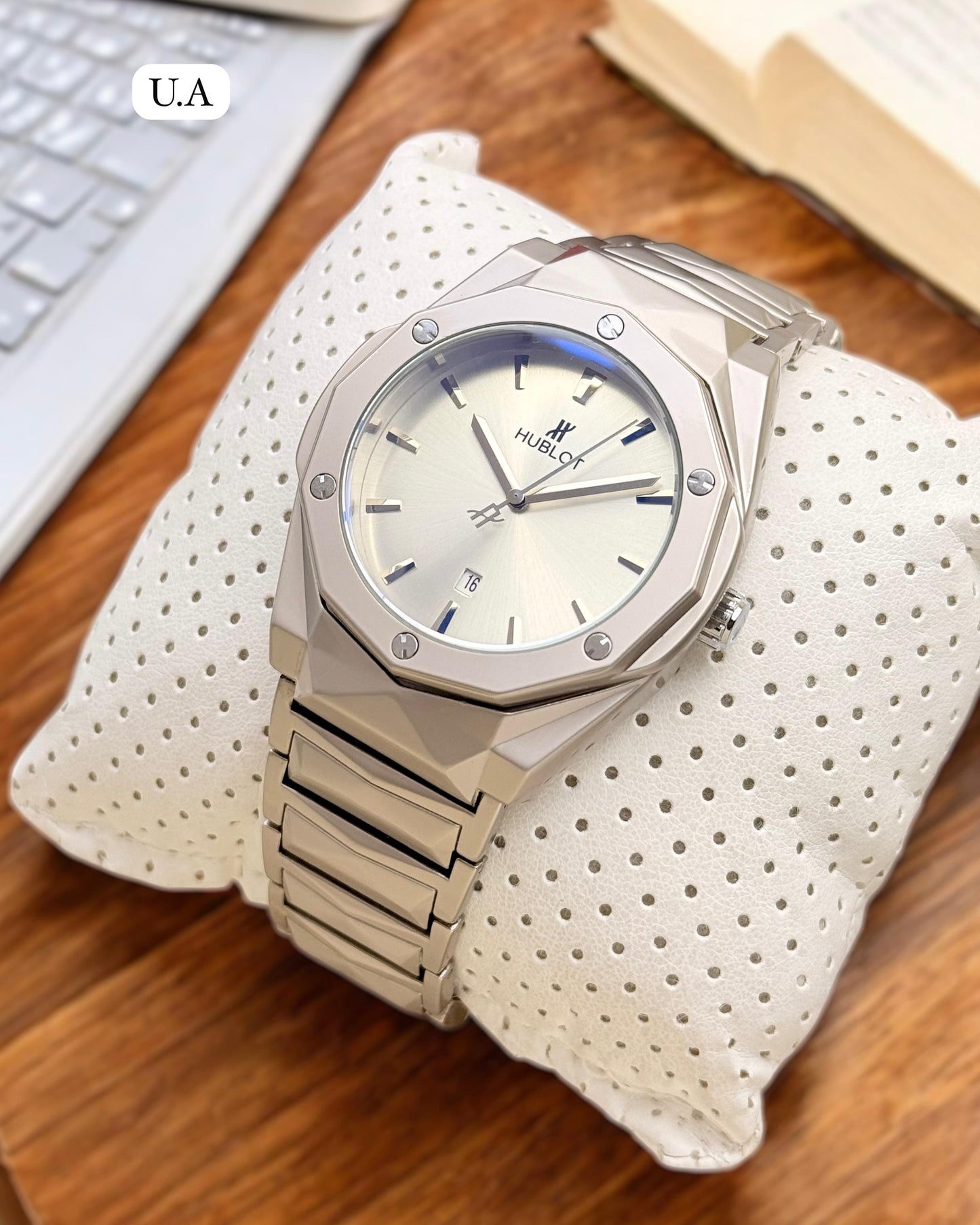 Hublot Big Bang Daimond cut model magic