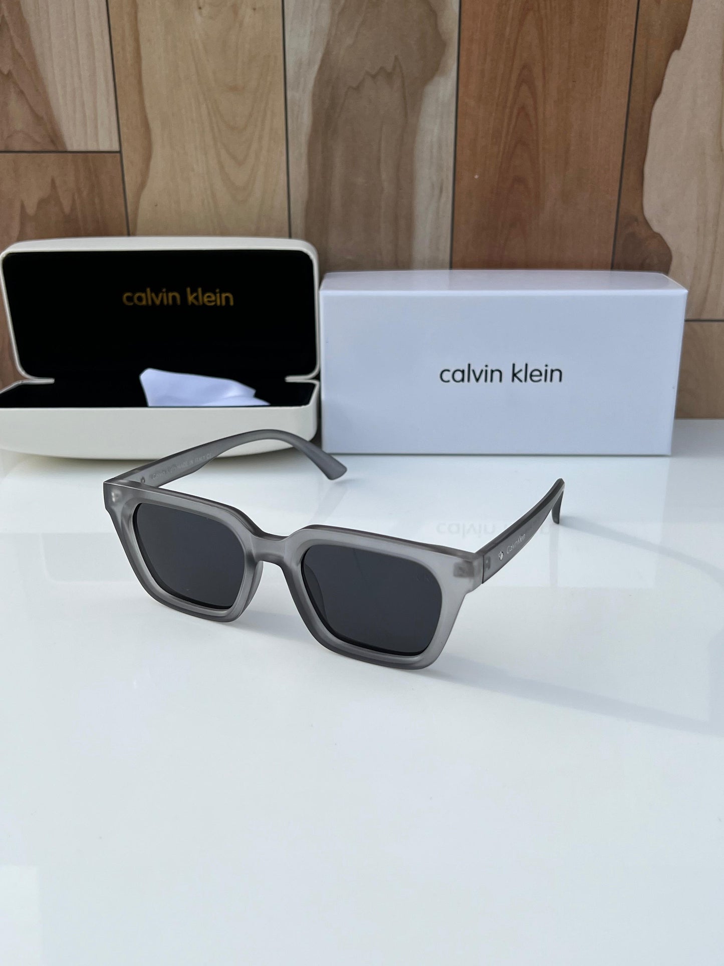 CALVIN KLEIN🔥MODEL 07