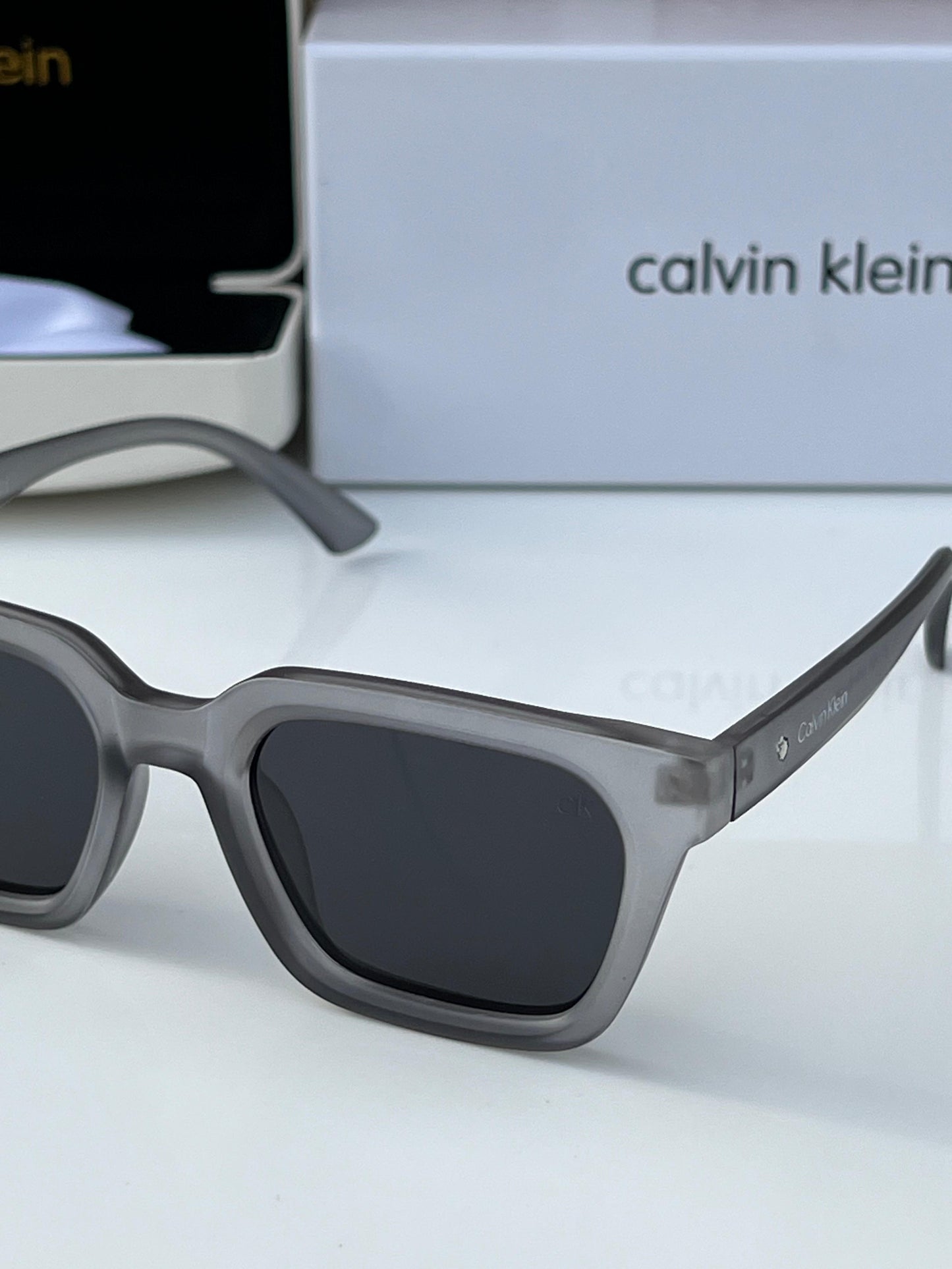 CALVIN KLEIN🔥MODEL 07